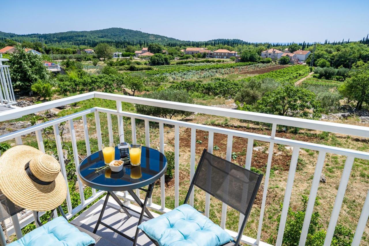 Apartments Amalija Чилипи Экстерьер фото