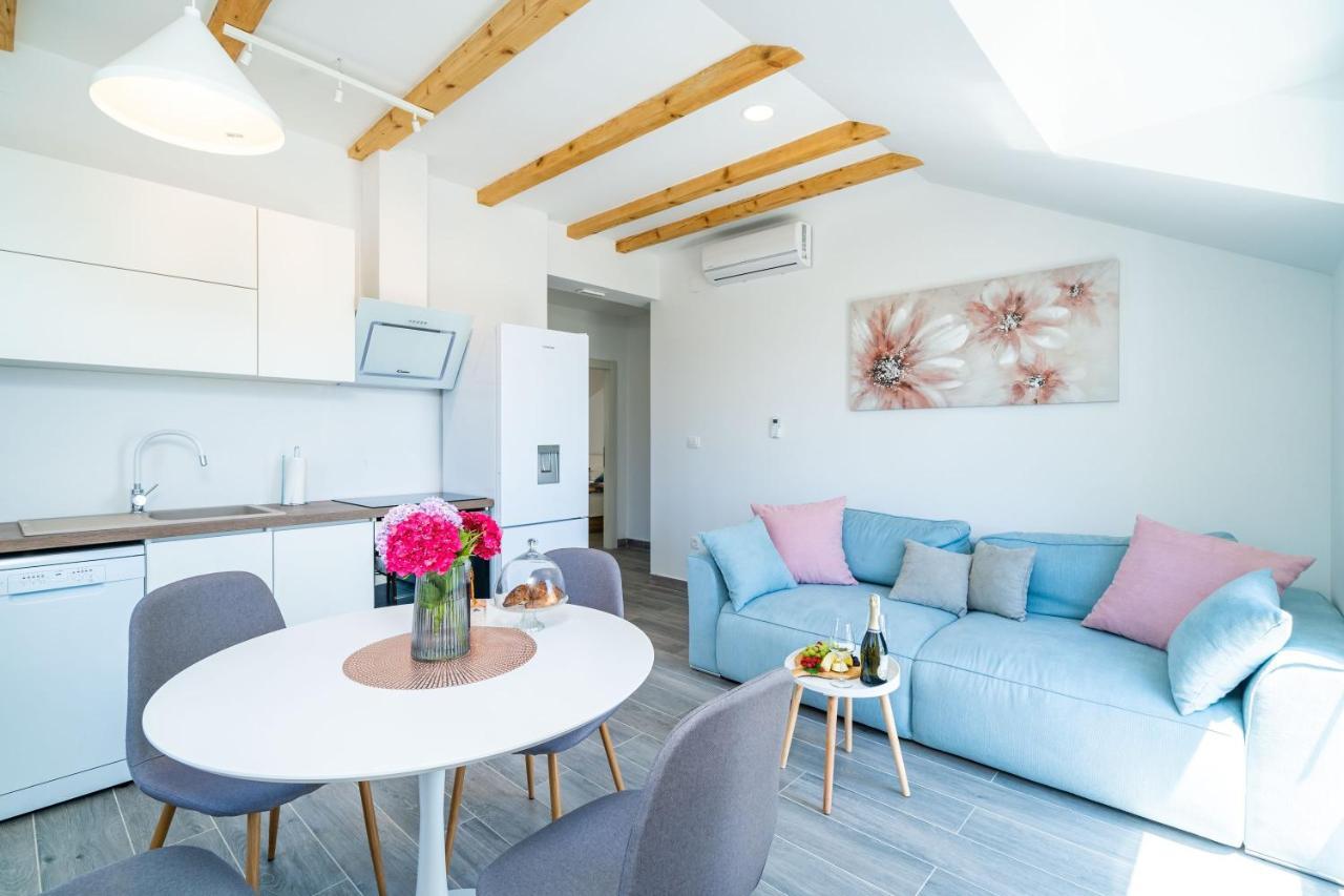 Apartments Amalija Чилипи Экстерьер фото